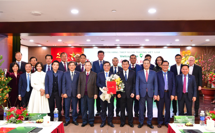 20230130_DKT_Bo nhiem TGD (303)