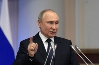 Ông Putin cảnh báo đáp trả cứng rắn khi phương Tây gửi xe tăng đến Ukraine