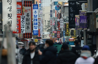 Cứ 5 thanh niên Hàn Quốc lại có 1 người nợ chồng chất