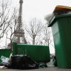 Nhân viên môi trường đình công, thành phố hoa lệ Paris ngập trong rác
