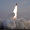 Triều Tiên phóng 2 'tên lửa hành trình chiến lược' từ tàu ngầm