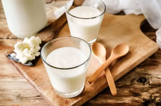 4 lợi ích tuyệt vời nếu uống sữa trước khi đi ngủ ít người biết