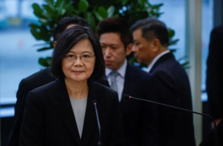 Trung Quốc cảnh báo hậu quả việc quá cảnh Mỹ của nhà lãnh đạo Đài Loan
