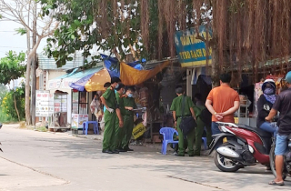 Nam học sinh lớp 9 đâm chết người trước cổng trường