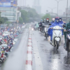 Nhiều khu vực ở Hà Nội đón mưa sau một tuần nắng nóng gay gắt