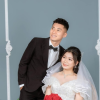 Cựu tiền vệ U23 Việt Nam kết hôn với nữ tuyển thủ xinh đẹp