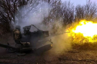 Nga dùng vũ khí chính xác tấn công loạt căn cứ quân sự ở Ukraine
