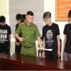 Tạm giữ 20 quái xế cầm hung khí náo loạn trên phố, vô cớ chém người ở Hà Nội