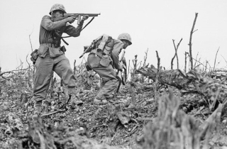 Tìm thấy băng ghi âm của quân đội Mỹ trong trận Okinawa ở Thế chiến II