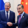 Ngoại trưởng Nga, Trung Quốc điện đàm về khủng hoảng Ukraine