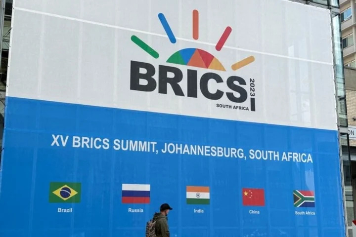 brics-15073364