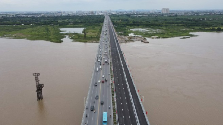 Hà Nội thông xe cầu Vĩnh Tuy 2