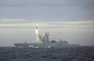 Lần đầu sau 30 năm, Nga đồng loạt phóng tên lửa ở 4 môi trường
