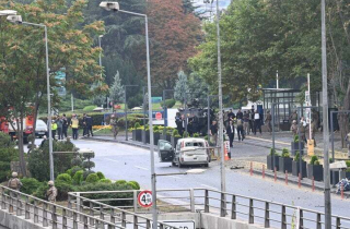 Tấn công khủng bố rung chuyển thủ đô Thổ ​​Nhĩ Kỳ