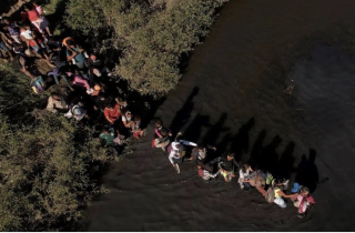10.000 người di cư đến biên giới Mỹ - Mexico mỗi ngày