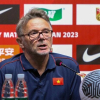 HLV Troussier: Bóng đá Trung Quốc không quá vượt trội Việt Nam