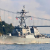 Tàu chiến Mỹ đánh chặn tên lửa gần bờ biển Yemen