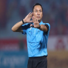 VAR phiên bản V-League: Hiệu ứng tích cực, vẫn bị chê 'tốn thời gian'