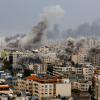 Israel dội bom trại tị nạn ở Dải Gaza, tiêu diệt 