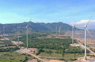 EVN muốn nhập điện gió từ Lào