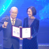 GS Võ Tòng Xuân - người Việt đầu tiên giành giải thưởng VinFuture