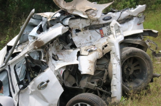 Khởi tố tài xế vượt ẩu gây tai nạn trên cao tốc Cam Lộ - La Sơn làm 3 người chết