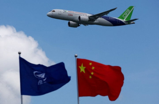 Máy bay chở khách Trung Quốc ký được hợp đồng lớn