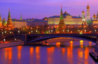 Điện Kremlin: 'Kế hoạch tấn công vào Nga đang được thảo luận cụ thể'