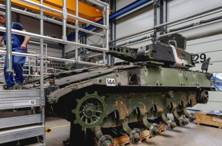 Quan chức châu Âu đề xuất chuyển ngành công nghiệp vũ khí sang thời chiến