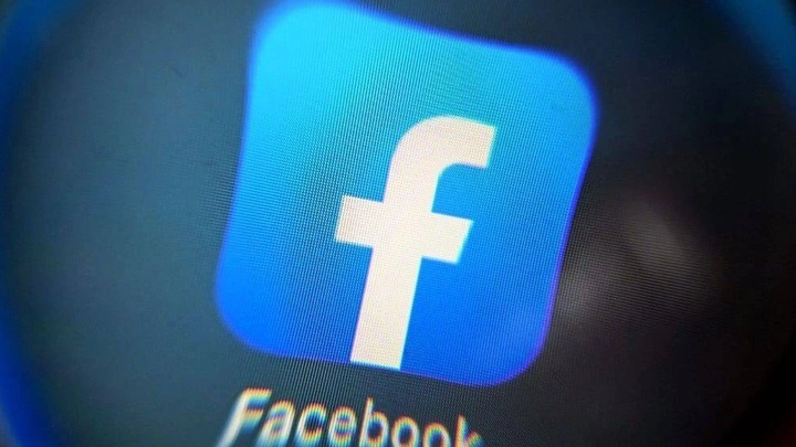 Facebook sập toàn cầu, cổ phiếu công ty mẹ lập tức bốc hơi gần 2%