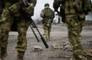 Abrams và HIMARS bị phá hủy, Nga tiếp tục tiến về phía tây Donbass