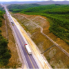 Quảng Trị và Thừa Thiên Huế không đồng tình cấm xe khách, xe tải nặng trên cao tốc Cam Lộ- La Sơn