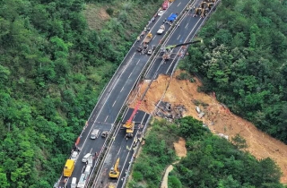 36 người thiệt mạng trong vụ sập đường cao tốc ở Trung Quốc