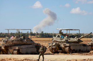 Israel tấn công Hamas, vây chặt cửa khẩu biên giới giữa Gaza và Ai Cập