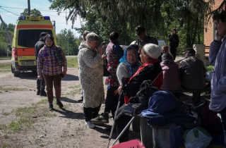 Ukraine sơ tán hơn 1.000 người khỏi Kharkov