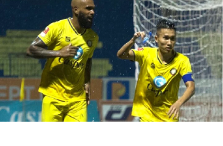 Ngoại binh tỏa sáng, Thanh Hóa chấm dứt chuỗi 7 trận không thắng tại V.League