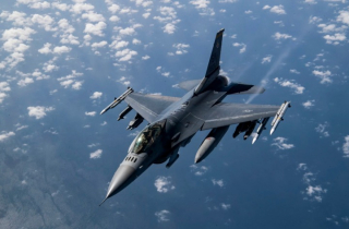 Đan Mạch giao F-16 cho Ukraine vào tháng 6