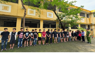 Thiếu niên cầm đầu nhóm hơn 30 đối tượng gây rối trật tự, xin đầu thú qua fanpage của Công an quận Hà Đông