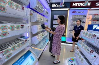 Điều hòa, quạt máy… tràn siêu thị ở Hà Nội, giá giảm sâu