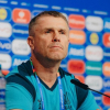Thua 0-3, cầu thủ Ukraine 'đuổi' HLV khỏi phòng thay đồ