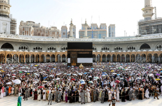 Mecca nắng nóng như đổ lửa, 450 người hành hương thiệt mạng