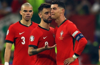 Ronaldo chạm cột mốc đáng quên ở EURO 2024