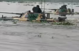 Xe tăng T-72 chìm trong lúc vượt sông, 5 binh sĩ Ấn Độ thiệt mạng