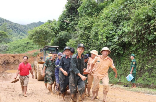 Sạt lở đất vùi lấp xe khách tại Hà Giang: Tìm thấy 11 thi thể