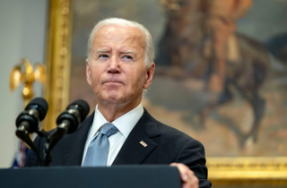 Tổng thống Joe Biden mắc COVID-19