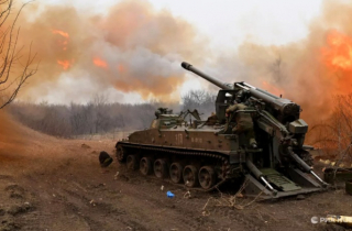 Ukraine mất thêm làng chiến lược ở Donetsk