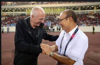 Ông Park Hang Seo tưởng nhớ HLV Sven-Goran Eriksson