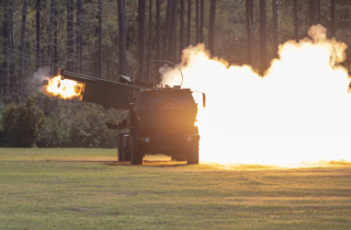 Nga nã Iskander-M hủy diệt loạt 3 pháo HIMARS gần chiến trường Kursk