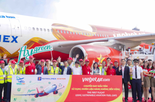 Vietjet tiên phong khai thác chuyến bay đầu tiên sử dụng nhiên liệu hàng không bền vững SAF nạp tại Việt Nam