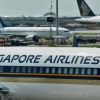 Máy bay Singapore Airlines chở 266 người bị nứt kính chắn gió